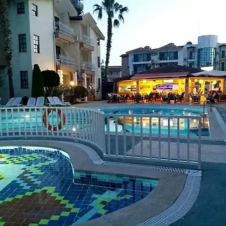 Aparthotel Papaya 3*