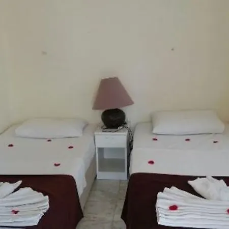 Aparthotel Papaya 3*