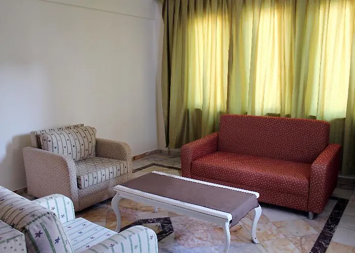 Aparthotel Papaya 3*