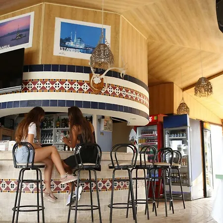 Papaya アパートホテル シダ